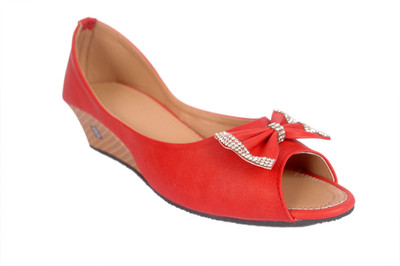 16% OFF on Studio 9 Wedges