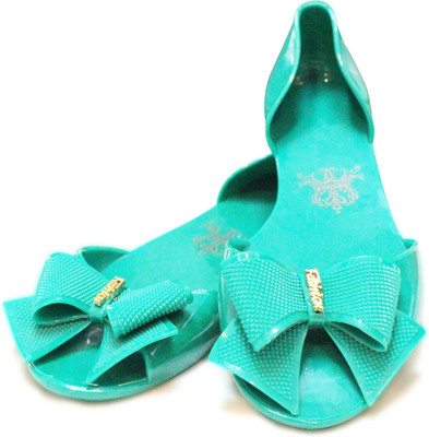 57% OFF on Emerge green flat peep-toe sandal Girls Flats 57% OFF on Emerge green flat peep-toe sandal Girls Flats