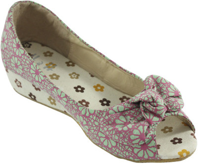 74% OFF on Heels & Handles Wedges 74% OFF on Heels & Handles Wedges