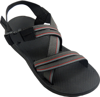 16% OFF on Calcetto Sports Sandal Sandals