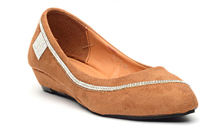 58% OFF on Pinq Chiq Wedges