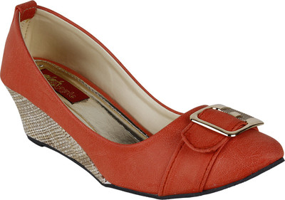 67% OFF on Dual Apple 1531-1pe Girls Wedges