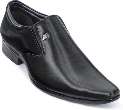 60% OFF on Footrest 9668moc Slip On Shoes