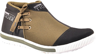 24 Casuals U.S.Army Casual Shoes