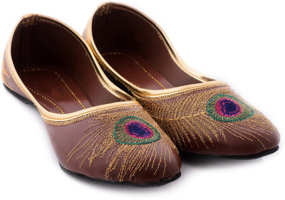 55% OFF on Ridhi Sidhi RSM19764_2 Mojaris