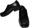 60% OFF on Aaron Sonata Slip On shoes