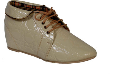 47% OFF on Rialto Toppers Casual Shoes