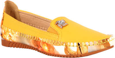 60% OFF on Trilokani Trendy Loafers