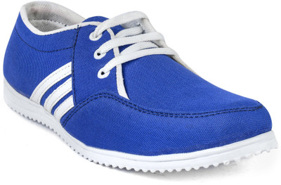 50% OFF on Foot n Style FS380 Canvas Shoes