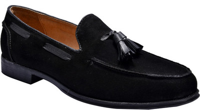 54% OFF on Hirel's Men Black Tassel Mocassion Loafers 54% OFF on Hirel's Men Black Tassel Mocassion Loafers