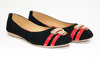 Big Buckles Angel Closed Toe Belly