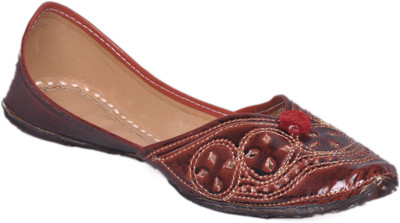 16% OFF on AP Inara's Punjabi Jutis 16% OFF on AP Inara's Punjabi Jutis