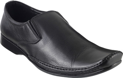 30% OFF on Metro 19 Slip On Shoes 30% OFF on Metro 19 Slip On Shoes