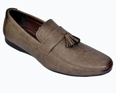 55% OFF on Lamoste Officio Fratini Casual Shoes