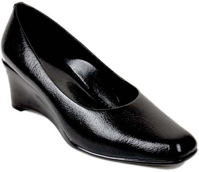 28% OFF on Jolly Jolla Regular Slip On Shoes