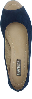 44% OFF on Raw hide Bellies Casual