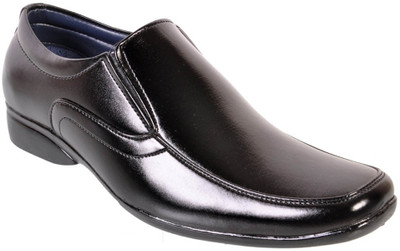 45% OFF on Jolly Jolla Pallet Slip On Shoes