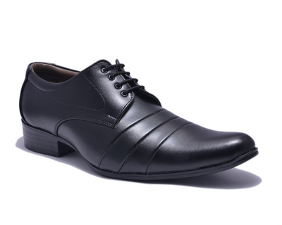 55% OFF on Sir Corbett Pointed Lace Up