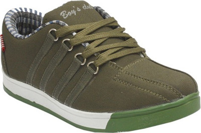 60% OFF on Boy's Club Naughty Casual Shoes