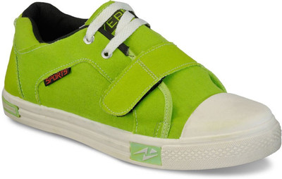 20% OFF on Yepme Fashionable Canvas Shoes