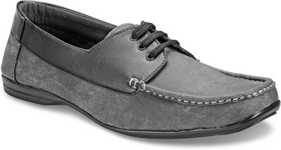 20% OFF on Yepme Black Boat Shoes