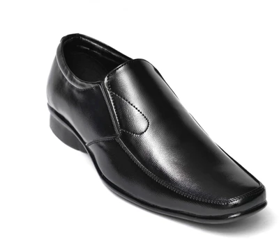 62% OFF on Aadolf Black Slip On Shoes 62% OFF on Aadolf Black Slip On Shoes