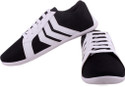 57% OFF on Trendfull Split Canvas Shoes 57% OFF on Trendfull Split Canvas Shoes