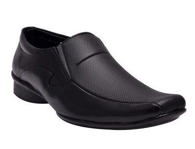 40% OFF on Sir Corbett Orchid Slip On