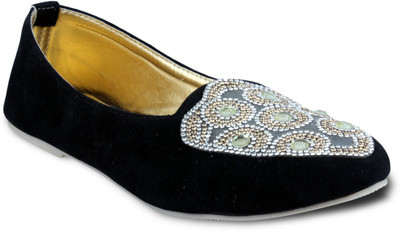 63% OFF on TEN Stylish Bellies 63% OFF on TEN Stylish Bellies