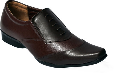 64% OFF on Aadolf 38 Slip On Shoes