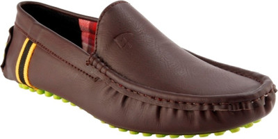 59% OFF on Wave Walk Damochi Loafers