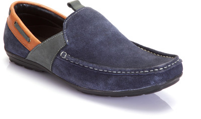 15% OFF on Trotter 1404 Loafers