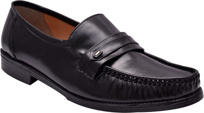 66% OFF on Hirels Men Slip On Shoes