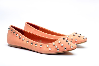 68% OFF on Bello Pede Studded Bellies