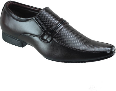 51% OFF on Dziner Formal shoes Slip On