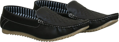 65% OFF on Fostelo Black Loafers