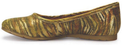 59% OFF on La Briza Janish Bellies