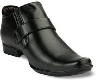 60% OFF on Calaso CL - 2001 Slip On 60% OFF on Calaso CL - 2001 Slip On