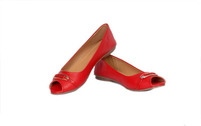 Studio 9 Flat Peep Toes Bellies