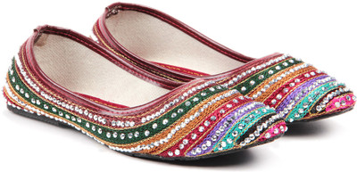 25% OFF on Do Bhai Red Ethnic Jutis