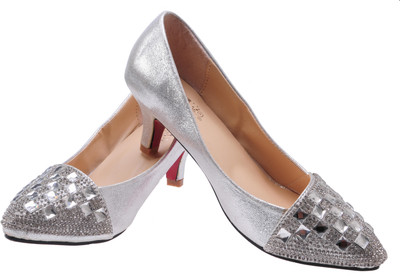 10% OFF on Balujas Starchi Party Wear