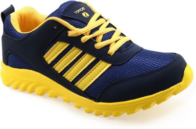 37% OFF on TomCat Pulsar Running Shoes