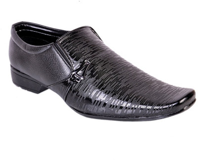 61% OFF on Tiger Wood 500 Slip On Shoes 61% OFF on Tiger Wood 500 Slip On Shoes