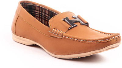 50% OFF on Foot n Style FS302 Loafers