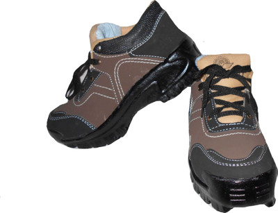 60% OFF on Aaron Commy Outdoor Shoes