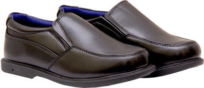 25% OFF on Rite Now Boys Casual Shoes