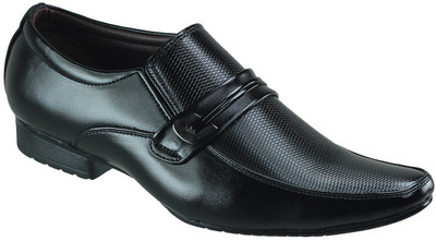 51% OFF on Dziner Formal shoes Slip On