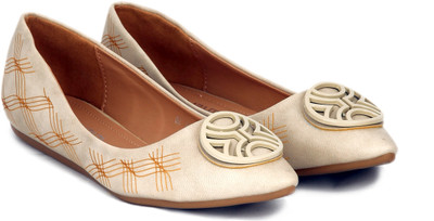 50% OFF on Touristor Orient Bellies 50% OFF on Touristor Orient Bellies