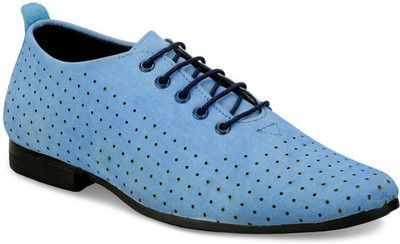 20% OFF on Yepme Fashionable Casual Shoes