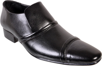 70% OFF on Afrojack Exclusive Slip On